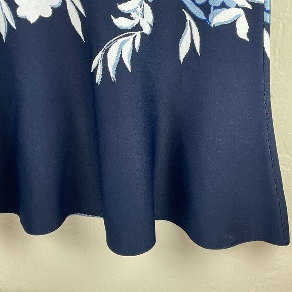 ~ St. John 10 Luxury Knit Midi Dress Navy Floral Cap Sleeve Flounce Hem Jacquard - Picture 15 of 16